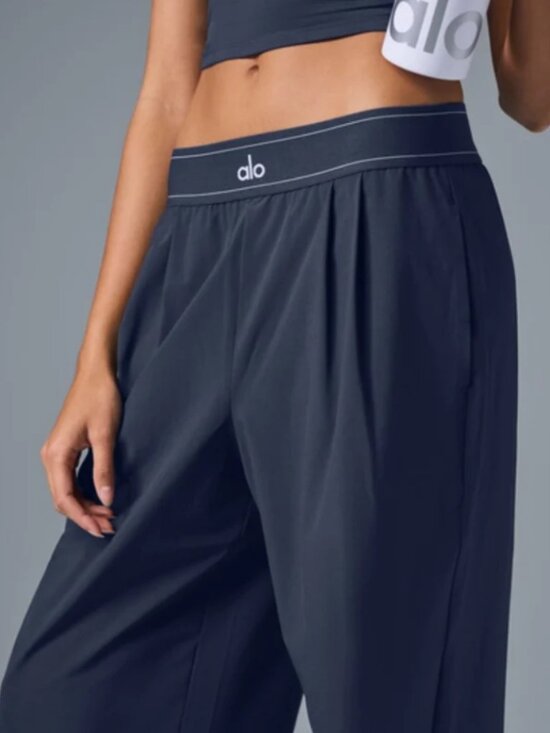 ALO Yoga Pants - Brand New ALO Yoga Suit Up Trouser Navy Blue (Regular 30 inches) ,Size XS